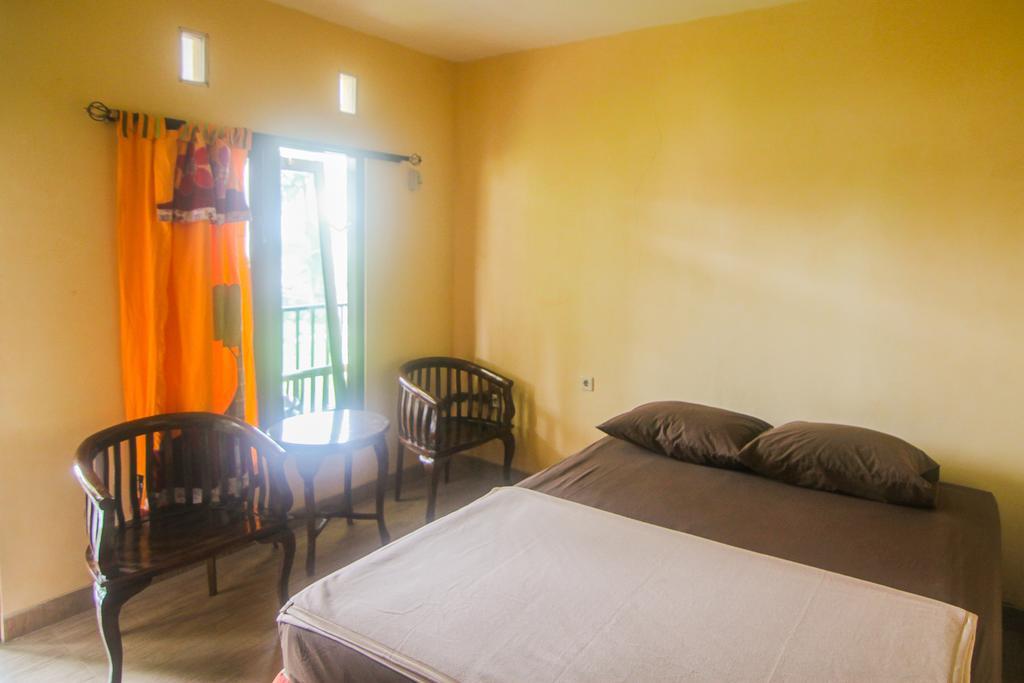 Hotel Cemerlang Baturraden Quarto foto